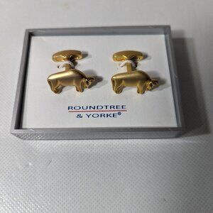 NEW- Mens Roundtree & Yorke Cufflinks Cow Design Gold MSRP: $35